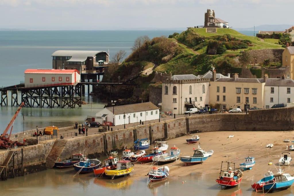 The Bothy: Tenby Retreat with Hot Tub and Projector Exterior photo